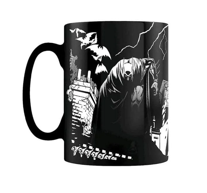 DC Comics - Batman Shadows Thermo-Reactive Mok thumbnail