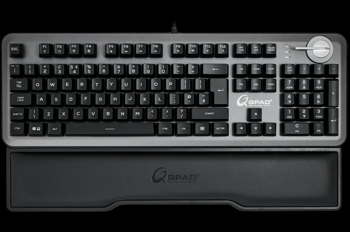 QPAD - MK95 Pro Gaming Mechanisch Toetsenbord met Schakelbaar Optisch Switches  en RGB-achtergrondverlichting - Qwerty US thumbnail